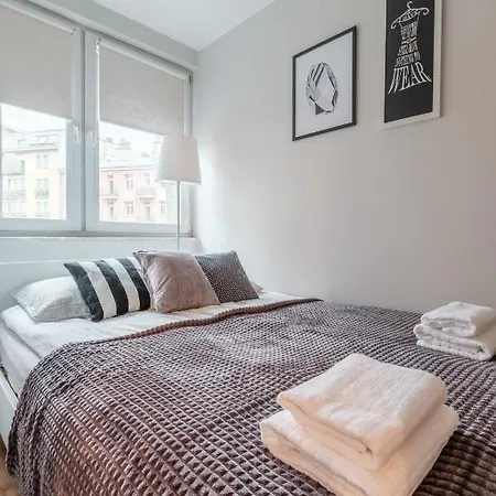 Inside Solec Apartamento
